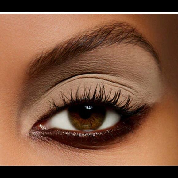 Mac Singles Day Classics Kit - Picture 2 of 11